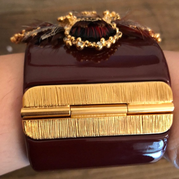 SOLD Chanel Runway Feather Cuff bracelet - Picture 3 of 8